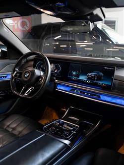 بي ام دبليو الفئة 7